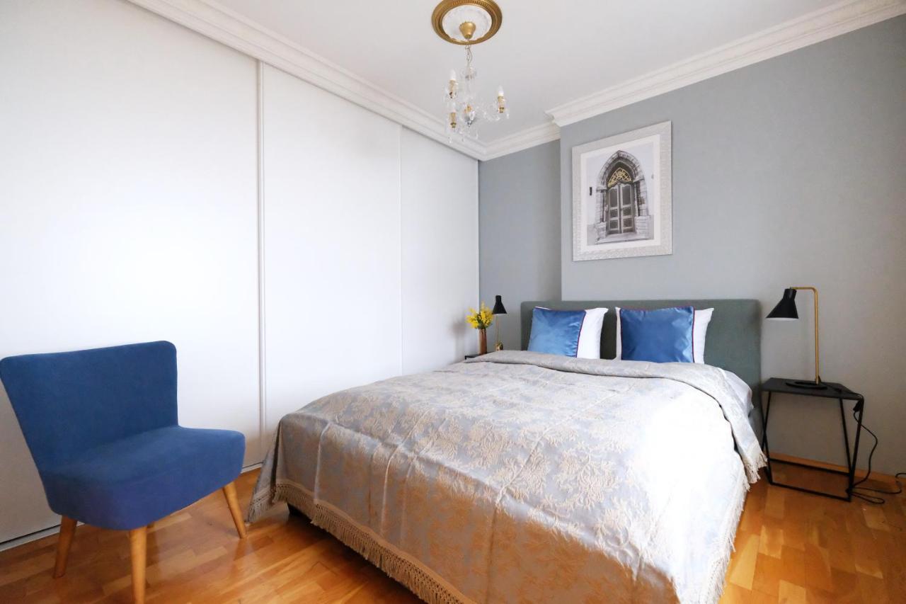 Tallinn City Apartments - 2 Bedroom On Old Town Main Street Viru Bagian luar foto